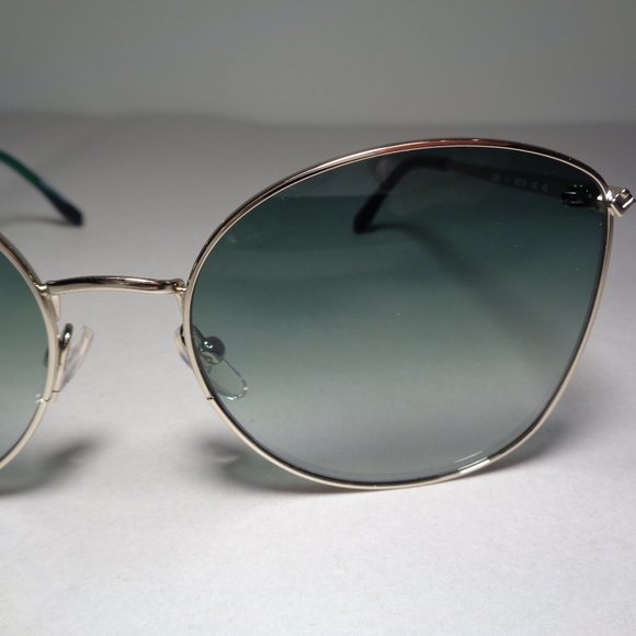 Lacoste L224S Gold Green New Women\'s Sunglasses main image 6